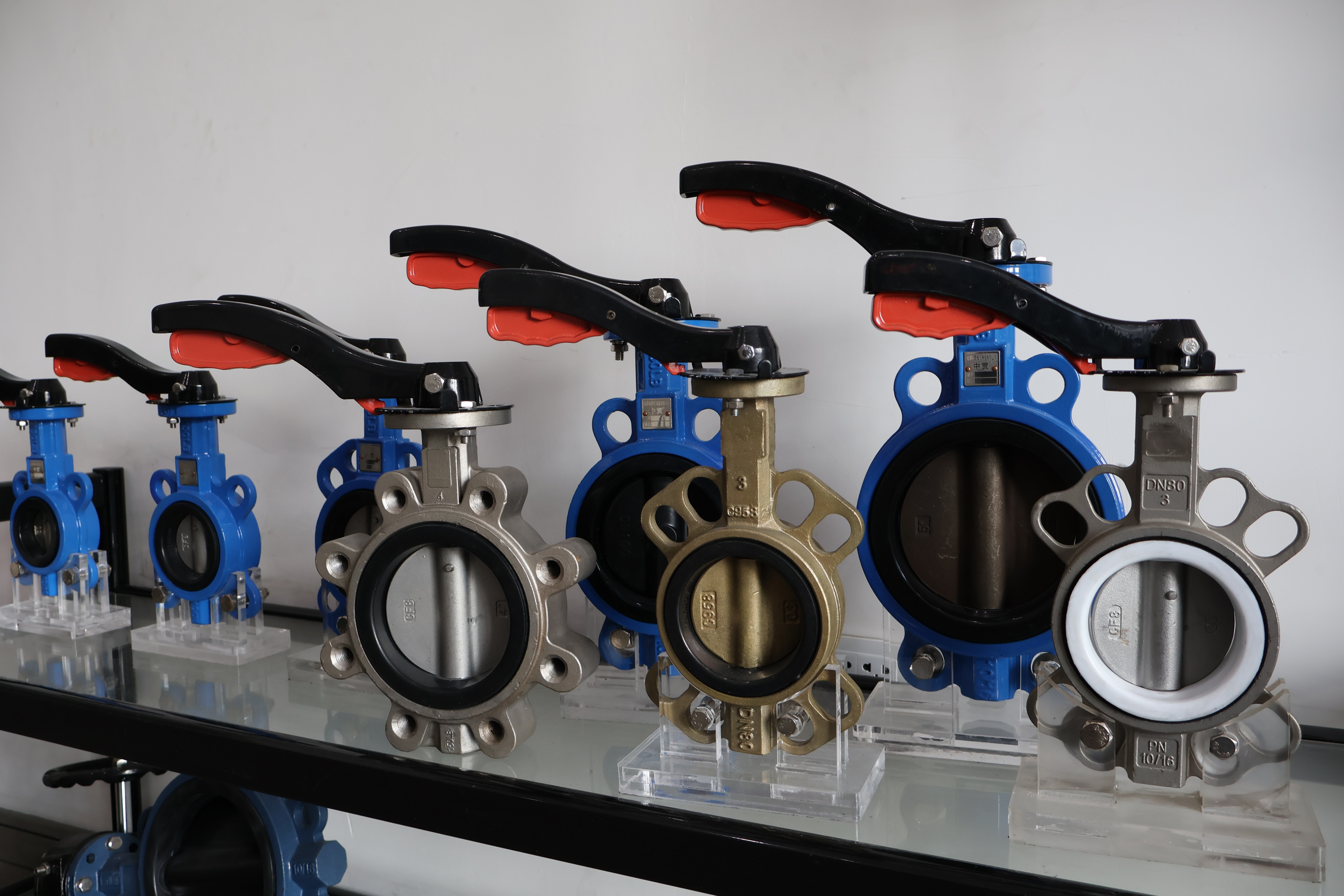 Asiat, jotka sinun on tiedettävä venttiilejä ostaessasi: Älä tuhlaa rahojasi pimeyteen!